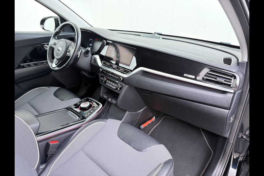 Kia e-Niro DynamicLine 64kWh 204PK Warmtepomp SOH 98% Camera Adap.Cruise Stoel+Stuurverwarming Navi Ecc Apple Carplay Android Auto Pdc Isofix Lane Assist VESS Regen-Lichtsensor 1e Eigenaar Origineel Nederlandse Auto