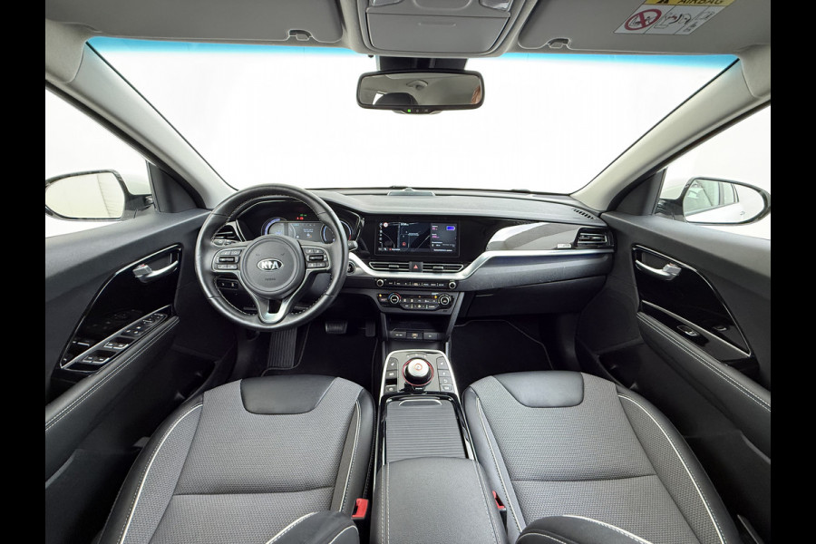 Kia e-Niro DynamicLine 64kWh 204PK Warmtepomp SOH 98% Camera Adap.Cruise Stoel+Stuurverwarming Navi Ecc Apple Carplay Android Auto Pdc Isofix Lane Assist VESS Regen-Lichtsensor 1e Eigenaar Origineel Nederlandse Auto