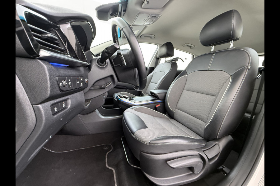Kia e-Niro DynamicLine 64kWh 204PK Warmtepomp SOH 98% Camera Adap.Cruise Stoel+Stuurverwarming Navi Ecc Apple Carplay Android Auto Pdc Isofix Lane Assist VESS Regen-Lichtsensor 1e Eigenaar Origineel Nederlandse Auto