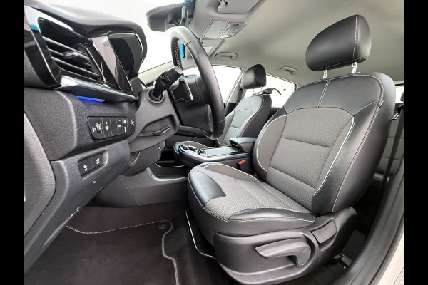 Kia e-Niro DynamicLine 64kWh 204PK Warmtepomp SOH 98% Camera Adap.Cruise Stoel+Stuurverwarming Navi Ecc Apple Carplay Android Auto Pdc Isofix Lane Assist VESS Regen-Lichtsensor 1e Eigenaar Origineel Nederlandse Auto