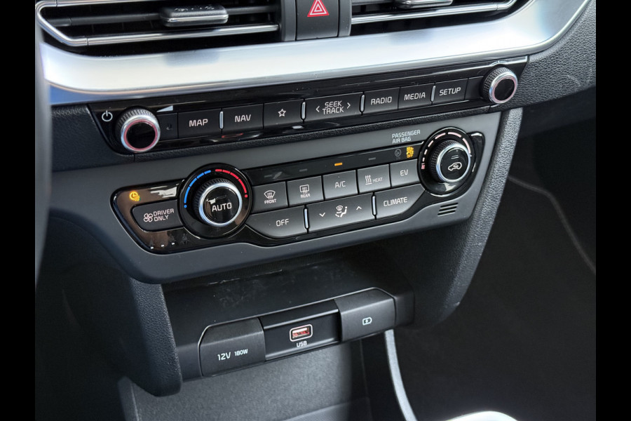 Kia e-Niro DynamicLine 64kWh 204PK Warmtepomp SOH 98% Camera Adap.Cruise Stoel+Stuurverwarming Navi Ecc Apple Carplay Android Auto Pdc Isofix Lane Assist VESS Regen-Lichtsensor 1e Eigenaar Origineel Nederlandse Auto