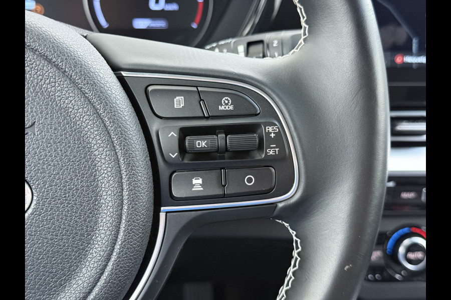 Kia e-Niro DynamicLine 64kWh 204PK Warmtepomp SOH 98% Camera Adap.Cruise Stoel+Stuurverwarming Navi Ecc Apple Carplay Android Auto Pdc Isofix Lane Assist VESS Regen-Lichtsensor 1e Eigenaar Origineel Nederlandse Auto