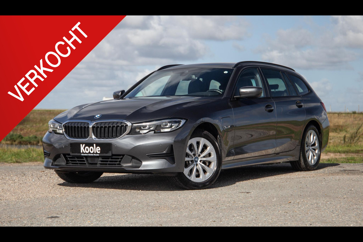 BMW 3 Serie Touring 330e High Executive LED / DEALER ONDERHOUDEN / CAMERA / CARPLAY / PHEV