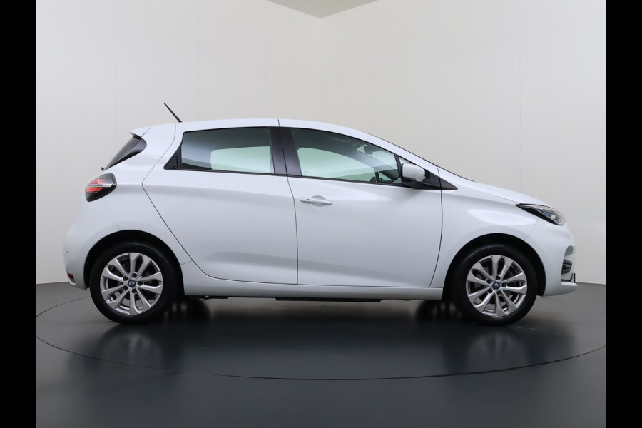 Renault ZOE 52kWh SOH 90% Incl. Accu Warmtepomp Stuur+Stoelverwarming Navi Keyless Apple Carplay/Android Auto Cruise Control Pdc R110 Life Regen-Lichtsensor Lane Assist Lmv 16" Led Isofix Facelift