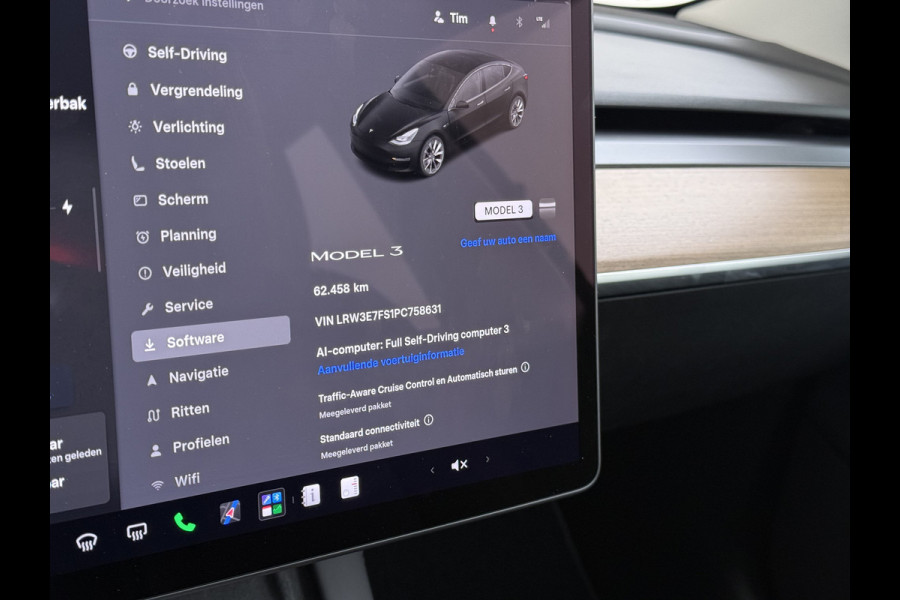 Tesla Model 3 RWD 60kWh Warmtepomp LFP-Accu SOH 91% Traffic Aware Cruise Control+Autom.Sturen Camera's Navi Ecc Stoel+Stuurverwarming Elek.Ach Lmv 19" AMD Ryzen™ Elek.Stoelen+Memory Isofix Regen-Lichtsensor 1e Eigenaar Origineel Nederlandse Auto