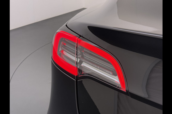 Tesla Model 3 RWD 60kWh Warmtepomp LFP-Accu SOH 91% Traffic Aware Cruise Control+Autom.Sturen Camera's Navi Ecc Stoel+Stuurverwarming Elek.Ach Lmv 19" AMD Ryzen™ Elek.Stoelen+Memory Isofix Regen-Lichtsensor 1e Eigenaar Origineel Nederlandse Auto
