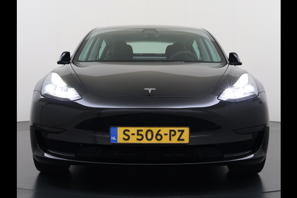 Tesla Model 3 RWD 60kWh Warmtepomp LFP-Accu SOH 91% Traffic Aware Cruise Control+Autom.Sturen Camera's Navi Ecc Stoel+Stuurverwarming Elek.Ach Lmv 19" AMD Ryzen™ Elek.Stoelen+Memory Isofix Regen-Lichtsensor 1e Eigenaar Origineel Nederlandse Auto