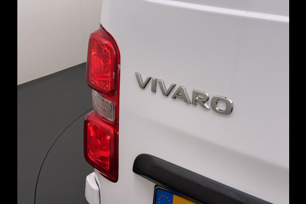 Opel Vivaro 2.0CDTI 123PK Euro 6 L2H1 3-Persoons Imperiaal Trekhaak 360°Camera Navi Apple Carplay Android Auto Airco Cruise Control Betonplex Vloer Kasteninbouw Wandbetimmering 2.500KG Trekgewicht 1e Eigenaar
