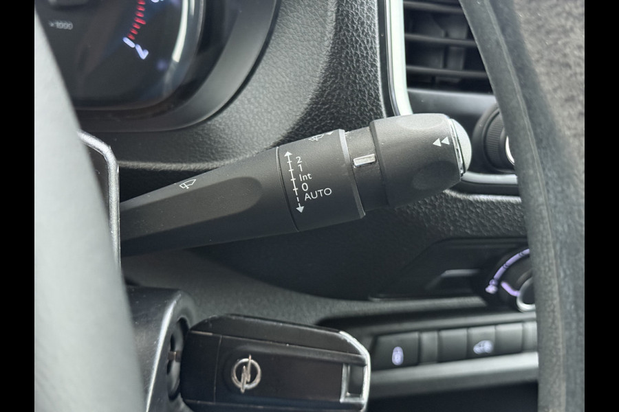 Opel Vivaro 2.0CDTI 123PK Euro 6 L2H1 3-Persoons Imperiaal Trekhaak 360°Camera Navi Apple Carplay Android Auto Airco Cruise Control Betonplex Vloer Kasteninbouw Wandbetimmering 2.500KG Trekgewicht 1e Eigenaar
