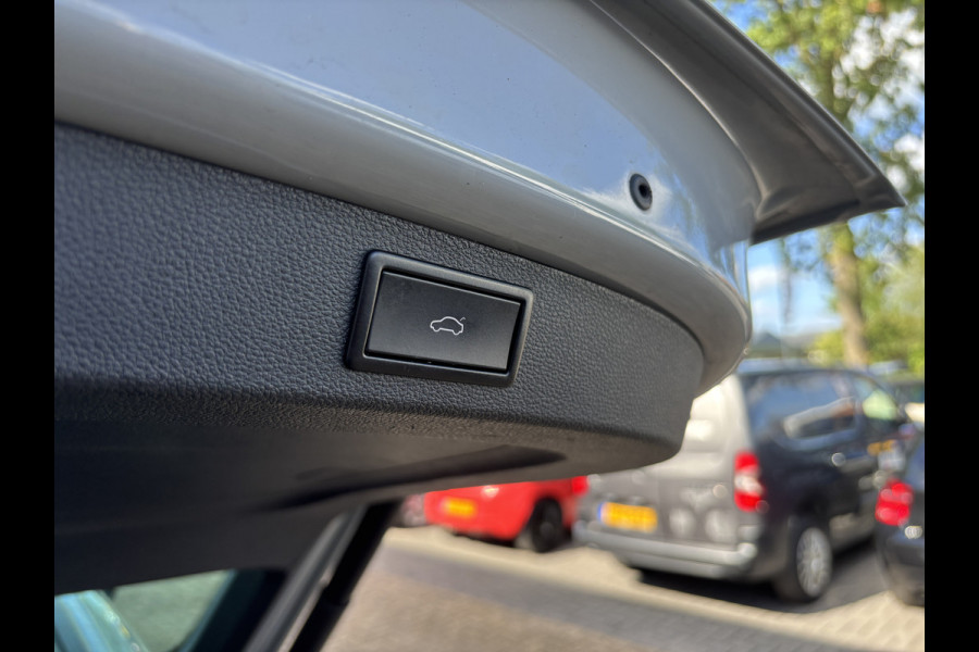 Škoda Kodiaq 1.5 TSI Sportline Business 7p. | Trekhaak | Pano | Sfeerverlichting | Apple Carplay | Stoelverwarming