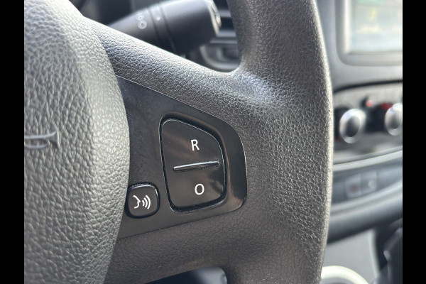 Renault Trafic 2.0 dCi 145 T29 L2H1 DC Comfort | Dubbel Cabine | Automaat | Trekhaak | Achterruitrij Camera