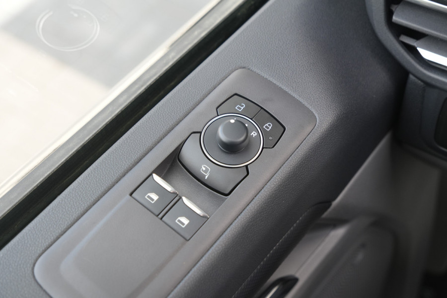 Ford E-Transit Custom 340 L2H1 Limited 71 kWh 218pk - ACC - Navi - Stoel/Stuurverwarming - 360 Camera - Blindspot - Rijklaar