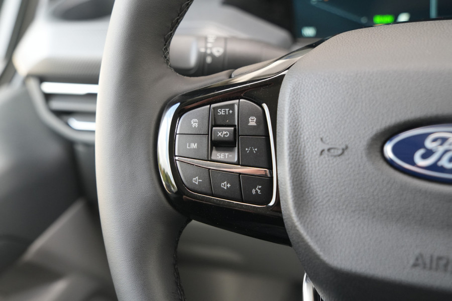 Ford E-Transit Custom 340 L2H1 Limited 71 kWh 218pk - ACC - Navi - Stoel/Stuurverwarming - 360 Camera - Blindspot - Rijklaar