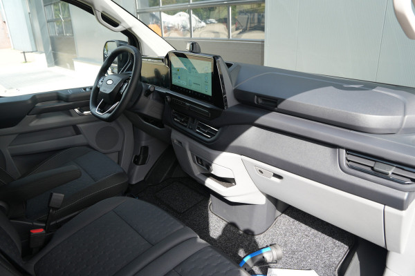 Ford E-Transit Custom 340 L2H1 Limited 71 kWh 218pk - ACC - Navi - Stoel/Stuurverwarming - 360 Camera - Blindspot - Rijklaar