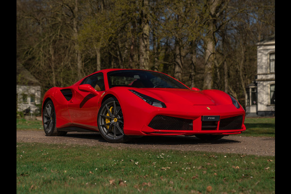 Ferrari 488 Spider | Front-lift | Pista wheels | Carbon stuur + LED's | Adapt. koplampen | Rosso Scuderia