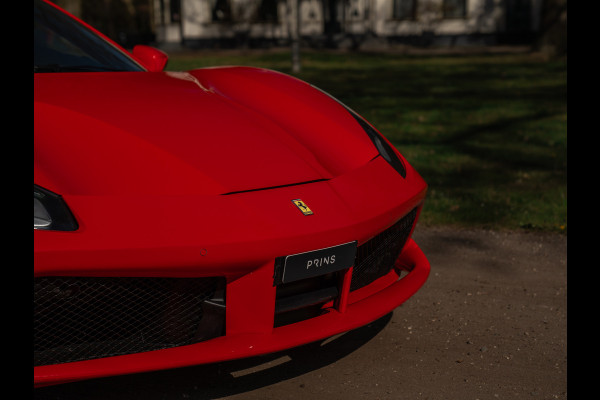 Ferrari 488 Spider | Front-lift | Pista wheels | Carbon stuur + LED's | Adapt. koplampen | Rosso Scuderia