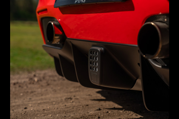 Ferrari 488 Spider | Front-lift | Pista wheels | Carbon stuur + LED's | Adapt. koplampen | Rosso Scuderia