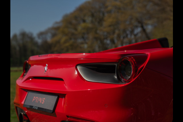 Ferrari 488 Spider | Front-lift | Pista wheels | Carbon stuur + LED's | Adapt. koplampen | Rosso Scuderia