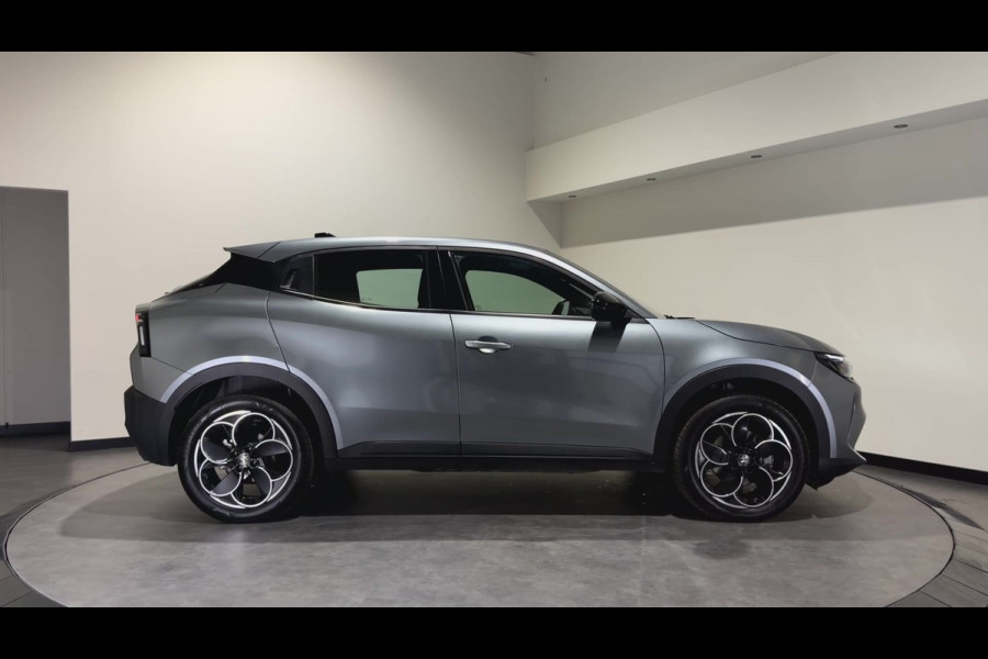 Alfa Romeo junior Elettrica 54 kWh | Warmtepomp | ACC met stop & go | Apple CarPlay - Android Auto