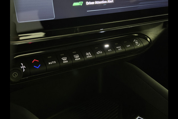 Alfa Romeo junior Elettrica 54 kWh | Warmtepomp | ACC met stop & go | Apple CarPlay - Android Auto