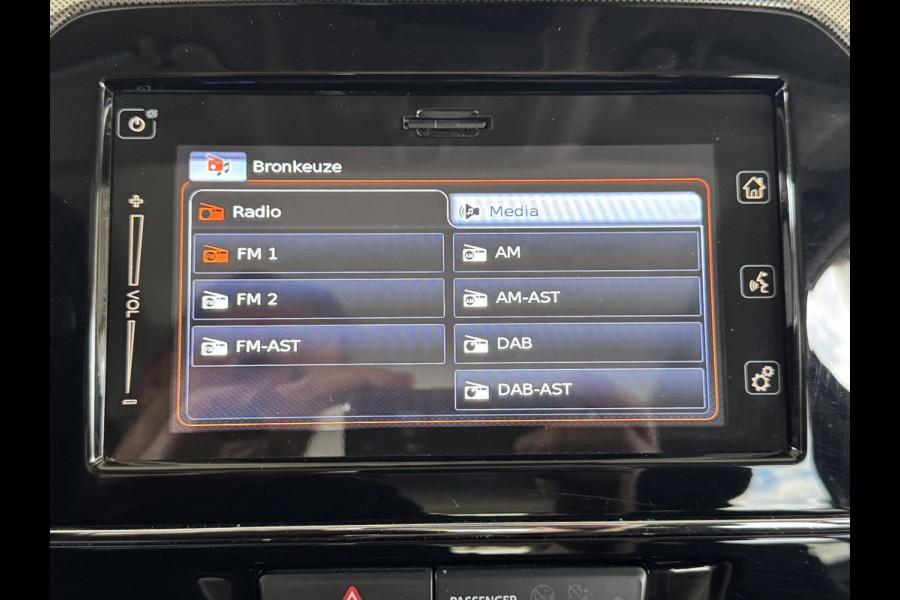 Suzuki Vitara 1.4 Boosterjet Style Smart Hybrid Trekhaak Panorama dak Camera+pdc Dealer onderhouden
