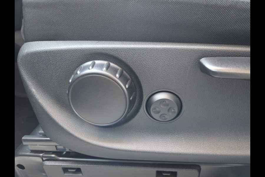 Mercedes-Benz EVITO TOURER PRO L2 8-Persoons Airco L & R Schuifdeur Command Navigatie Zwart leder