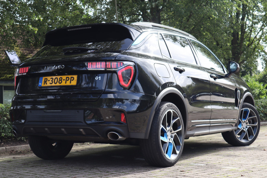 Lynk & Co 01 1.5 | Panoramadak | 360 Camera | Panoramadak | Carplay |