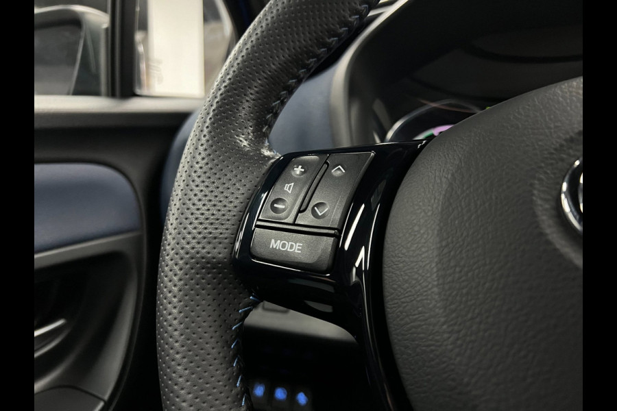 Toyota Yaris 1.5 Hybrid Bi-Tone Plus | Navi| Keyless| Cruise