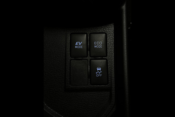 Toyota Yaris 1.5 Hybrid Bi-Tone Plus | Navi| Keyless| Cruise