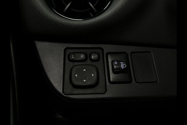 Toyota Yaris 1.5 Hybrid Bi-Tone Plus | Navi| Keyless| Cruise