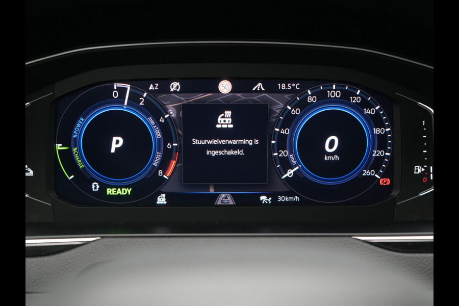 Volkswagen Passat 1.4 TSI PHEV GTE Business 218pk Dealer O.H. | Trekhaak Af Fabriek | Panodak | Head Up | Adaptive Cruise | 360 Camera | Dynaudio | Lederen Sportstoelen Memory & Massage | IQ Light | Stoelen & Stuur Verwarmd | Blis | Keyless | Apple Carplay | Plug In Hybrid |