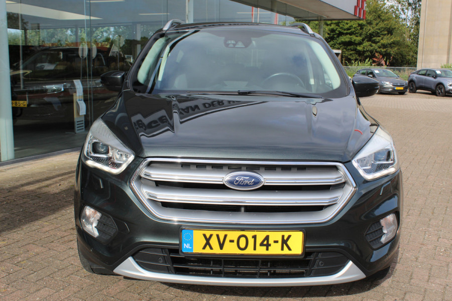 Ford Kuga 1.5 150 pk EcoBoost Titanium Mooie, chique en luxe Ford Kuga, hoge in- en uitstap ! Trekhaak, Climate Controle, Cruise Controle