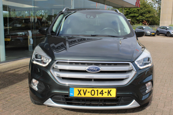 Ford Kuga 1.5 150 pk EcoBoost Titanium Mooie, chique en luxe Ford Kuga, hoge in- en uitstap ! Trekhaak, Climate Controle, Cruise Controle