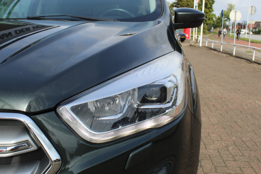 Ford Kuga 1.5 150 pk EcoBoost Titanium Mooie, chique en luxe Ford Kuga, hoge in- en uitstap ! Trekhaak, Climate Controle, Cruise Controle