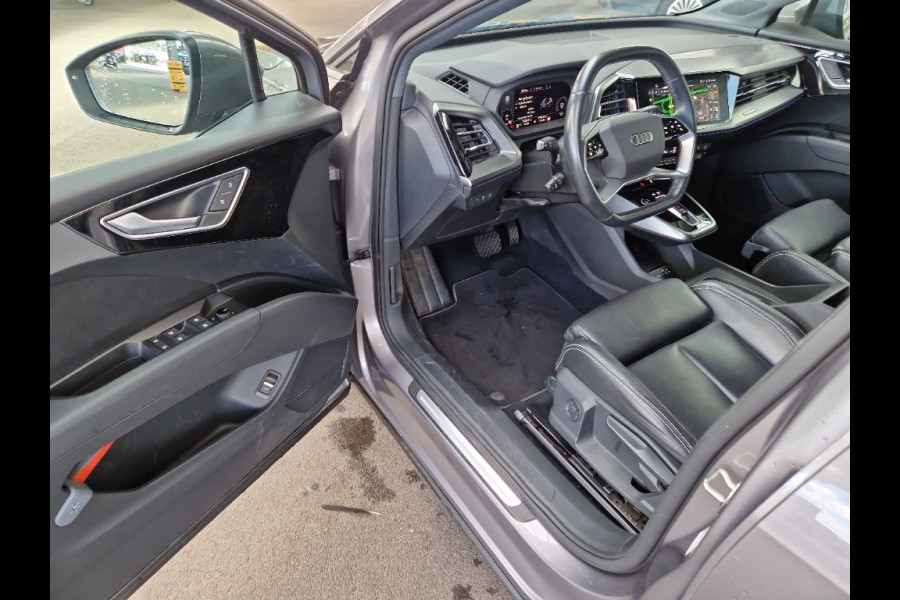 Audi Q4 e-tron 40 edition 77 kWh Soh 92% Leer Trekhaak Carplay Camera Advanced