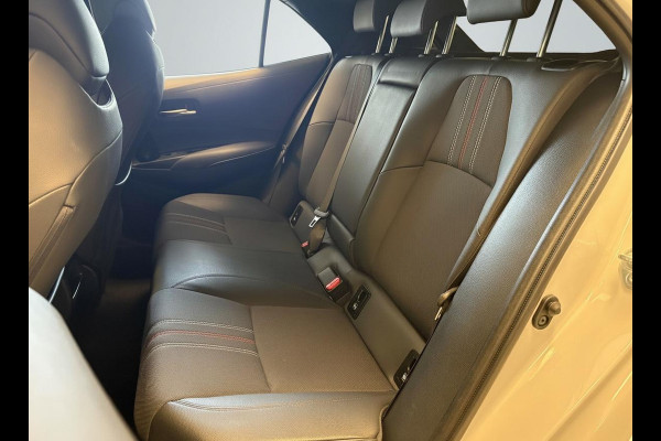 Toyota Corolla 1.8 HYBRID GR-SPORT BI-TONE AUTOMAAT GARANTIE 2031 CARPLAY NAVI.BI-TONE .PDC V+A .CLIMA.ADAPTIVE CRUISE