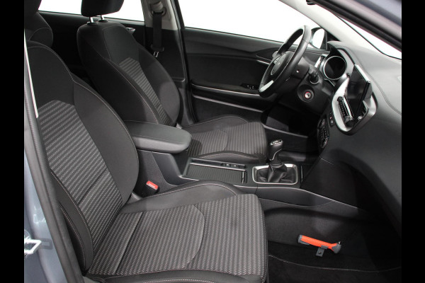 Kia Ceed Sportswagon 1.0 T-GDi 120pk DynamicLine Navigatie Apple Carplay/Android Auto Camera Parkeersensoren achter Adaptive Cruise Control Ledverlichting Climate Control