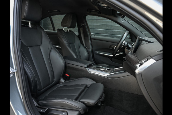 BMW 3-serie 330e | M-Sport | NL auto | Facelift | Stoelverwarming | Camera | Ambiance Interieur | Shadowline | Led Koplampen |