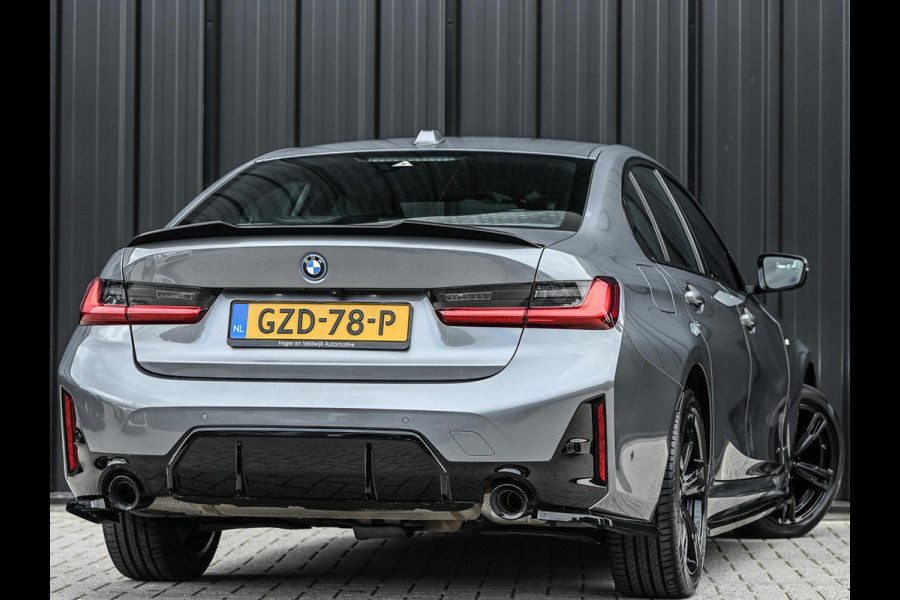 BMW 3-serie 330e | M-Sport | NL auto | Facelift | Stoelverwarming | Camera | Ambiance Interieur | Shadowline | Led Koplampen |