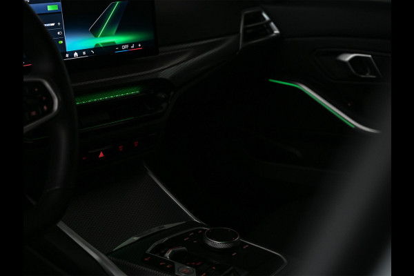 BMW 3-serie 330e | M-Sport | NL auto | Facelift | Stoelverwarming | Camera | Ambiance Interieur | Shadowline | Led Koplampen |