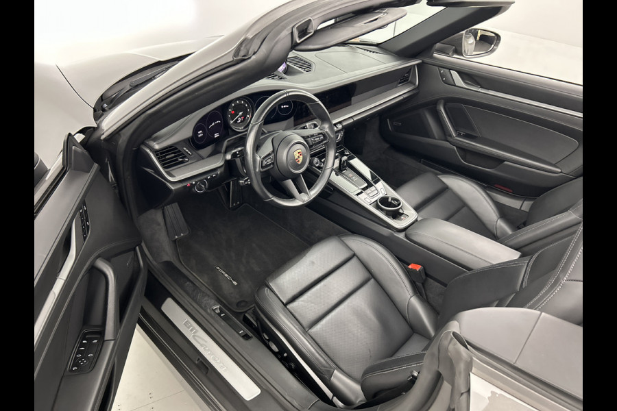 Porsche 911 992 Cabrio 3.0 Carrera Sport chrono/PDLS/Luchtvering/Sport uitlaat/carplay