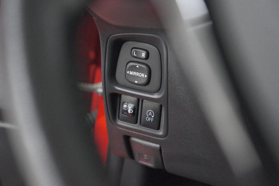 Toyota Aygo 1.0 VVT-i X-play | Camera | Airconditioning | Allseasonbanden
