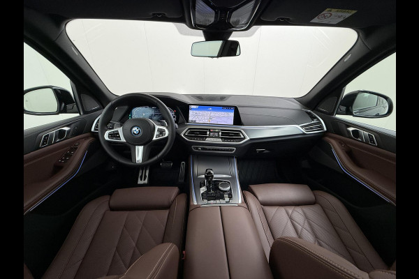 BMW X5 xDrive45e High Executive BOMVOL! | PANO | HARMAN KARDON | LASER LED | ELEK. ACHTER KLEP | ELEK. TREKHAAK | STOELVERWARMING | ELEK. MEM. SEAT | ACHTERUITRIJCAMERA | 22'' VELGEN | RIJKLAAR PRIJS + 12 MND BOVAG GARANTIE |