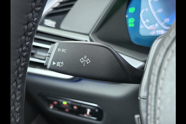 BMW X5 xDrive45e High Executive BOMVOL! | PANO | HARMAN KARDON | LASER LED | ELEK. ACHTER KLEP | ELEK. TREKHAAK | STOELVERWARMING | ELEK. MEM. SEAT | ACHTERUITRIJCAMERA | 22'' VELGEN | RIJKLAAR PRIJS + 12 MND BOVAG GARANTIE |