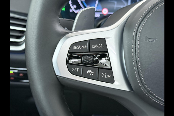 BMW X5 xDrive45e High Executive BOMVOL! | PANO | HARMAN KARDON | LASER LED | ELEK. ACHTER KLEP | ELEK. TREKHAAK | STOELVERWARMING | ELEK. MEM. SEAT | ACHTERUITRIJCAMERA | 22'' VELGEN | RIJKLAAR PRIJS + 12 MND BOVAG GARANTIE |