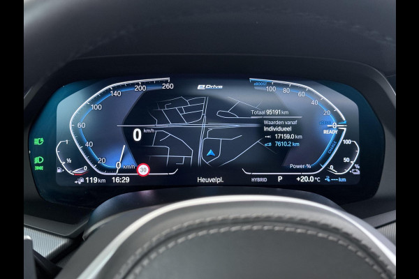 BMW X5 xDrive45e High Executive BOMVOL! | PANO | HARMAN KARDON | LASER LED | ELEK. ACHTER KLEP | ELEK. TREKHAAK | STOELVERWARMING | ELEK. MEM. SEAT | ACHTERUITRIJCAMERA | 22'' VELGEN | RIJKLAAR PRIJS + 12 MND BOVAG GARANTIE |