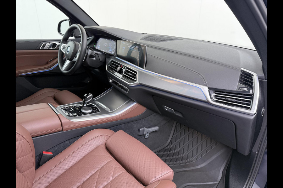 BMW X5 xDrive45e High Executive BOMVOL! | PANO | HARMAN KARDON | LASER LED | ELEK. ACHTER KLEP | ELEK. TREKHAAK | STOELVERWARMING | ELEK. MEM. SEAT | ACHTERUITRIJCAMERA | 22'' VELGEN | RIJKLAAR PRIJS + 12 MND BOVAG GARANTIE |