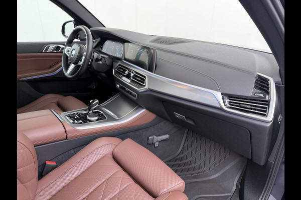 BMW X5 xDrive45e High Executive BOMVOL! | PANO | HARMAN KARDON | LASER LED | ELEK. ACHTER KLEP | ELEK. TREKHAAK | STOELVERWARMING | ELEK. MEM. SEAT | ACHTERUITRIJCAMERA | 22'' VELGEN | RIJKLAAR PRIJS + 12 MND BOVAG GARANTIE |
