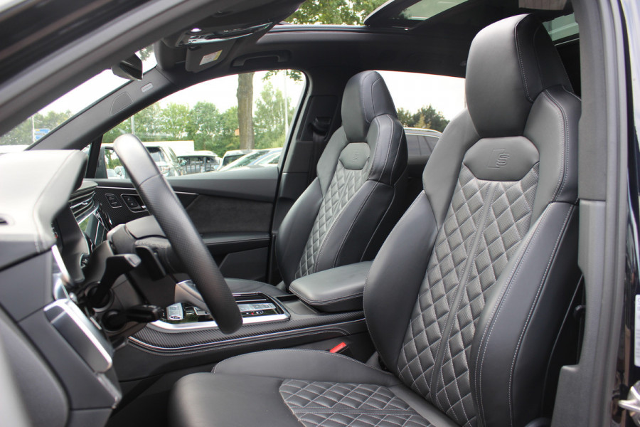 Audi Q7 60 TFSI e quattro Competition / SoH 91,5% / Trekhaak / Panoramadak / 360Camera / Head-up / Softclose / Luchtvering / 22'' / Keyless / Matrix LED / Carbon intr. / Stoelventilatie+Verwarming / Stuurverwarming / Bose / Dodeh