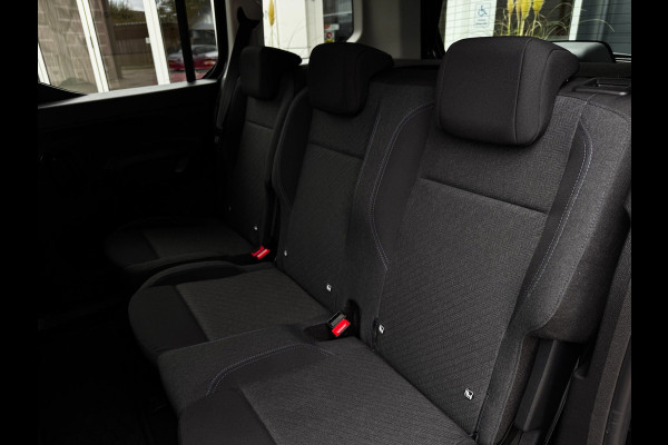 Peugeot Rifter 1.2 PureTech Allure | Automaat | Trekhaak | Distributieriem vervangen| Camera | Climate Control